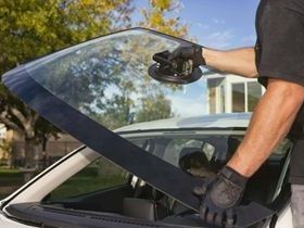 best-service-for-mobile-auto-glass-repair-in-old-farm