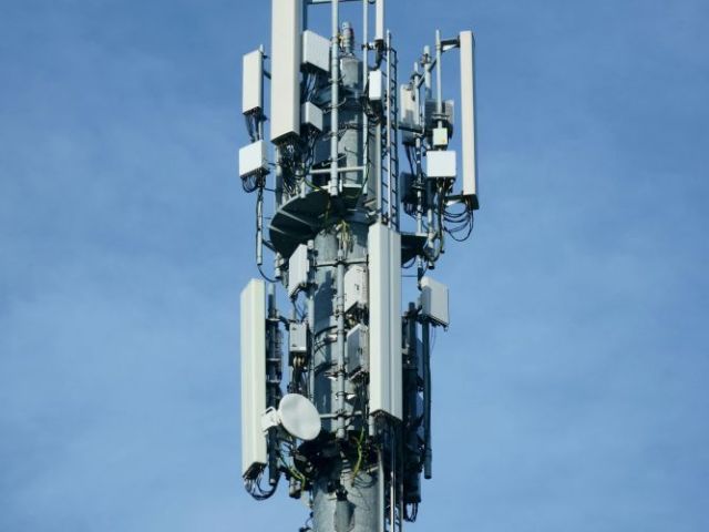 how-to-navigate-cell-tower-leases-for-maximum-profit