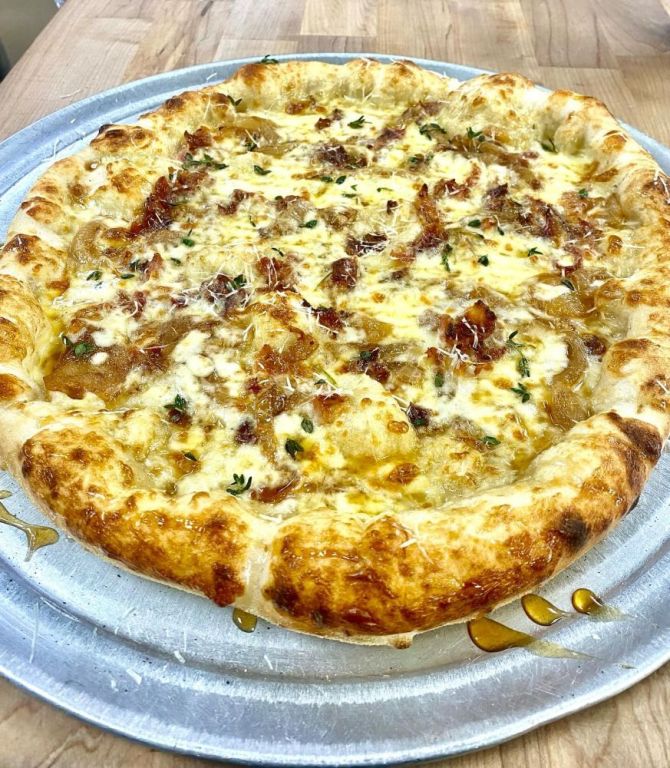 pizza-in-milwaukee-wisconsin-big-0