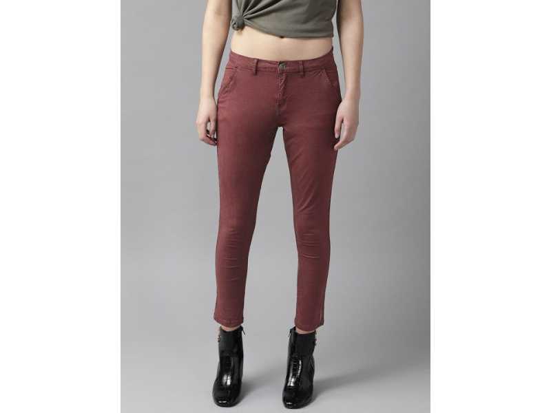 roadster-women-maroon-regular-fit-solid-cropped-small-0