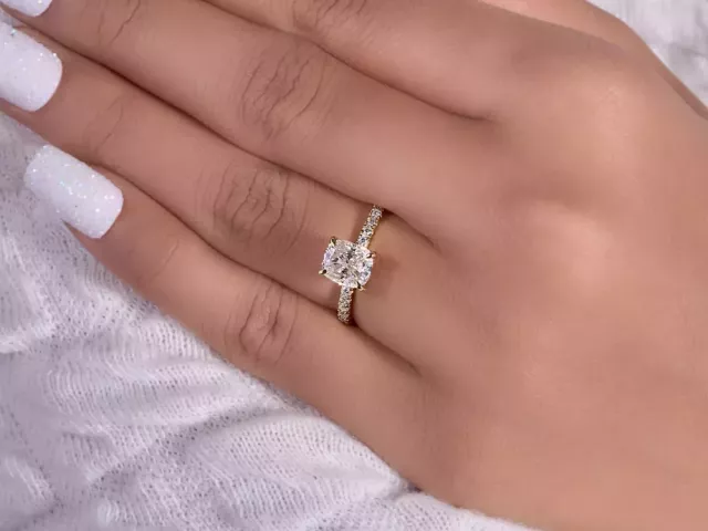 crushed-ice-cushion-cut-moissanite-ring-elegant-sparkle-fine