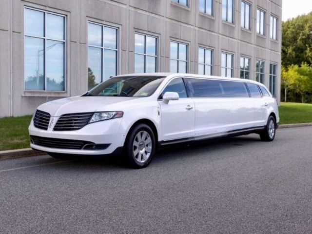 book-berkeley-limo-service-for-comfortable-and-stylish-travel