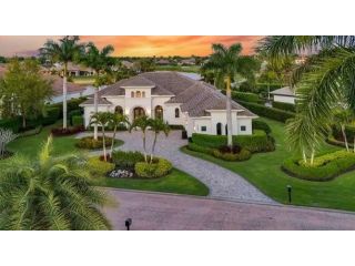 realtor-in-naples-florida-small-0