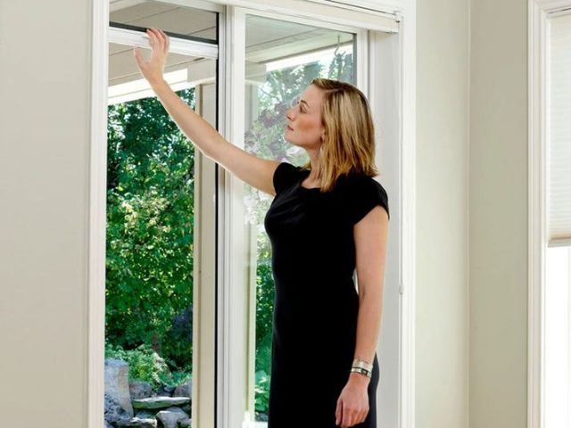 retractable-window-screens