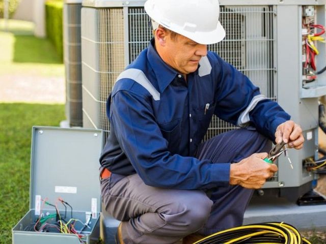 electrician-in-freeport