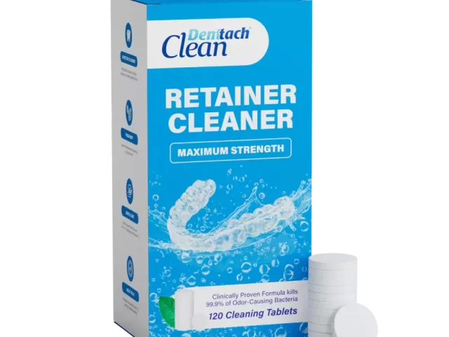 aligners-cleaning-tablets-denttach-oral
