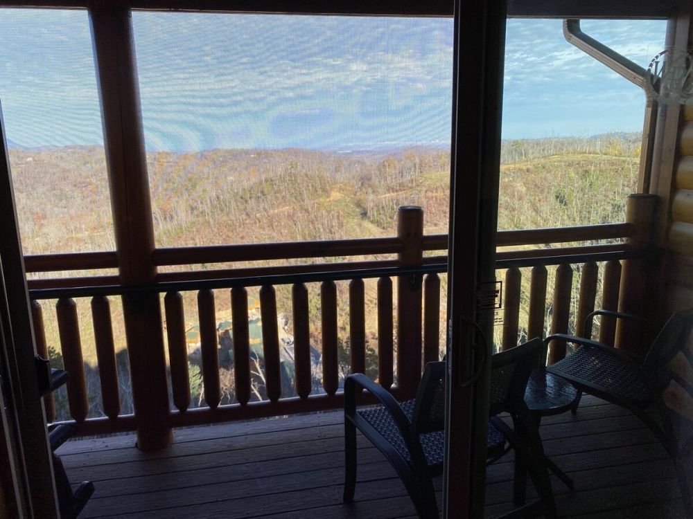 cozy-1-bedroom-cabin-rentals-gatlinburg-for-romantic-getaways-big-0