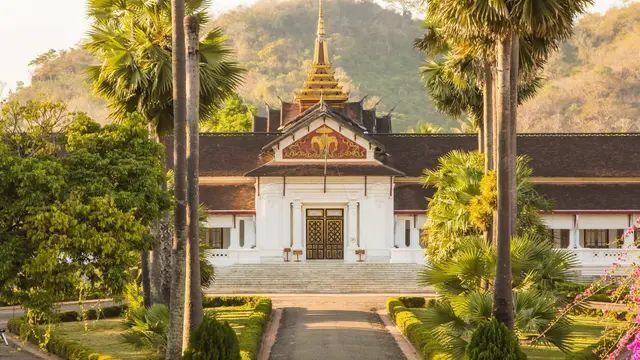 days-laos-tour-package-temples-caves-mekong-river-experience-big-0