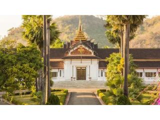 days-laos-tour-package-temples-caves-mekong-river-experience-small-0