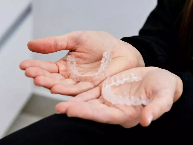 how-long-does-the-clear-aligner-treatment-take-in-houston