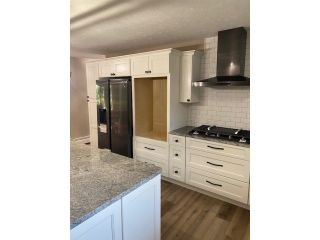 reliable-kitchen-remodeler-in-highland-heights-small-0