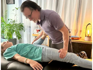 full-body-stretch-therapy-denver-for-improved-flexibility-small-0