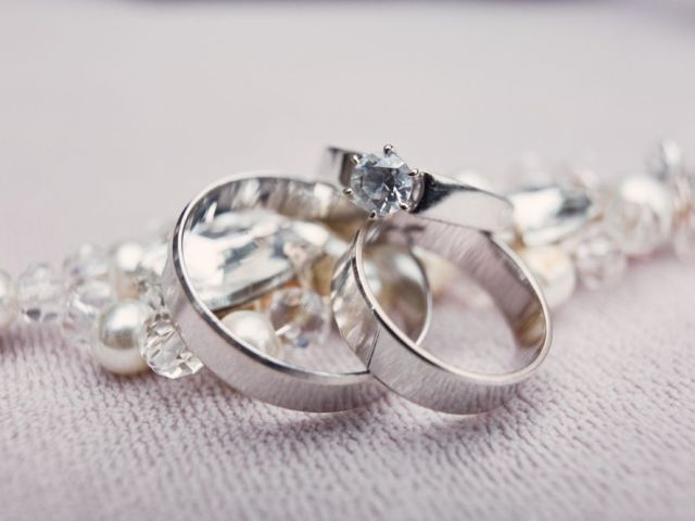 stylish-diamond-engagement-rings-for-women-diamond-outlet-shop