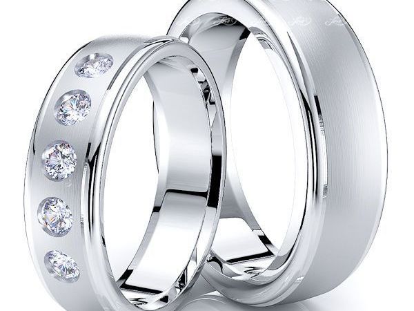030-carat-step-edge-dome-diamond-wedding-ring-set