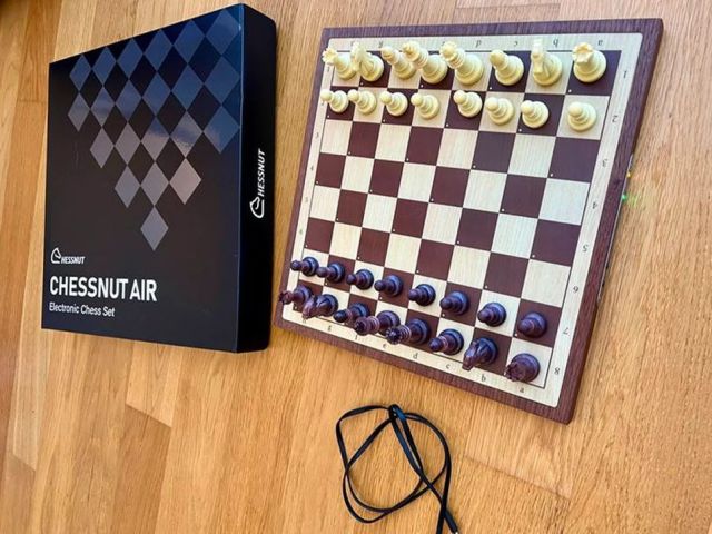 shop-chessnut-air-electronic-chess-set-online-chessnut