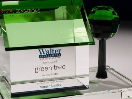 custom-crystal-trophy-for-business-and-sports-awards