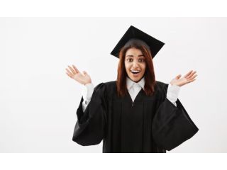 why-custom-stoles-are-the-perfect-graduation-accessory-small-0