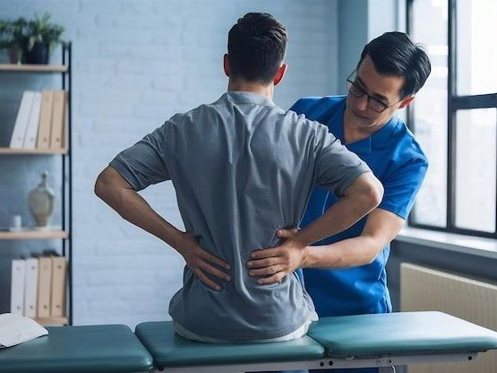 back-pain-physical-therapy-care-plymouth-specialists