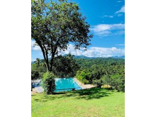 hill-country-vacation-homes-small-0