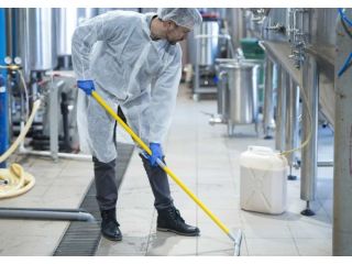construction-trailer-cleaning-in-calgary-small-0