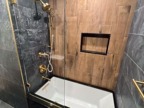 custom-glass-shower-doors-manhattan