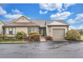 real-estate-agents-smith-mountain-lake-va-small-0