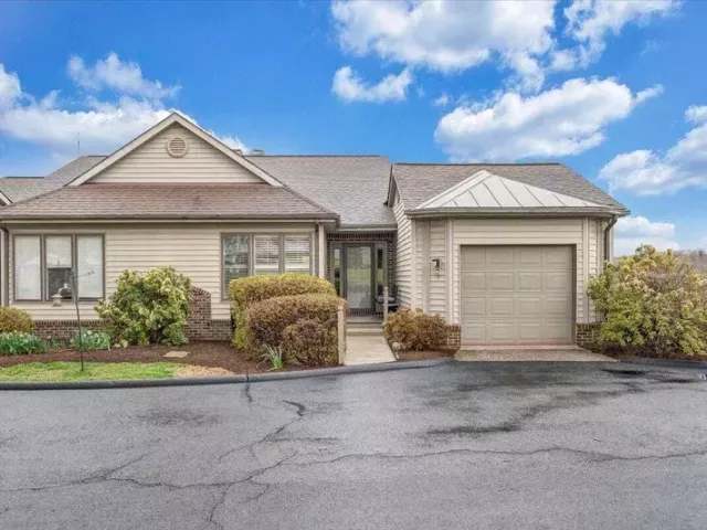 real-estate-agents-smith-mountain-lake-va