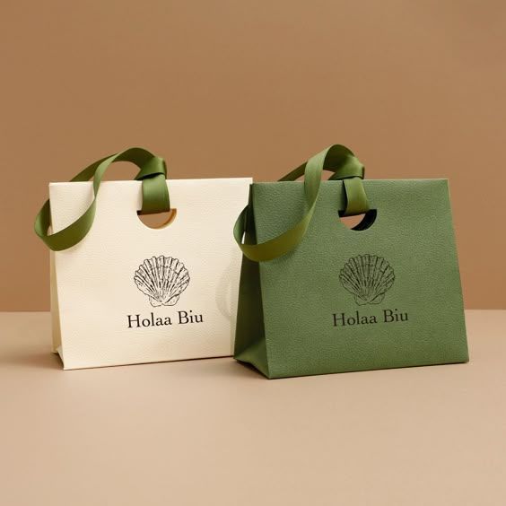 eye-catching-paper-gift-bags-big-0