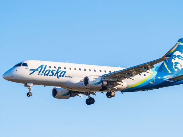 alaska-airlines-dfw-terminal-1-833-641-1988