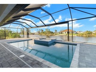 explore-premium-cape-coral-real-estate-opportunitie-small-0