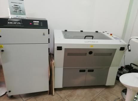 roland-lv-290-laser-engravercutter-big-0