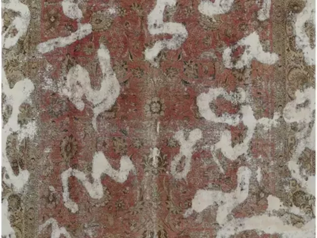 9x11-vintage-distressed-persian-tabriz-area-rug-109739