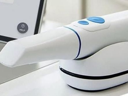 medit-i900-mobility-wireless-3d-intraoral-scanner