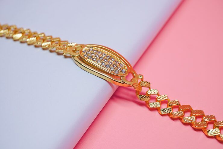 offers-custom-bracelet-in-best-price-for-every-style-big-0