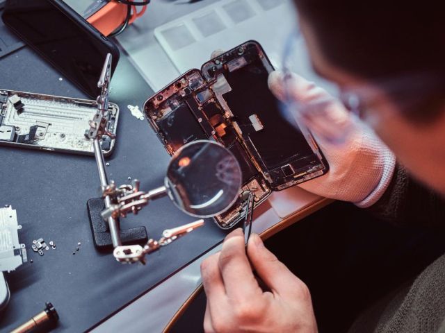 affordable-phone-battery-replacement-in-indianapolis