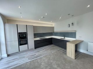 expert-electrical-services-cambridge-by-lg-electrical-services-small-1