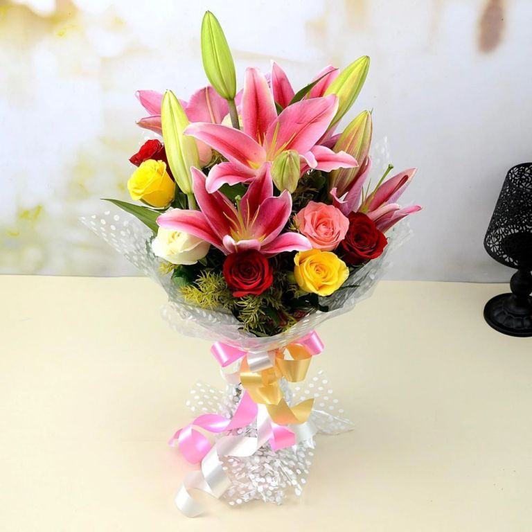 send-flowers-to-jalandhar-today-with-fast-delivery-big-0