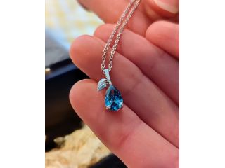 beautiful-memorial-jewellery-with-ashes-custom-designs-small-0