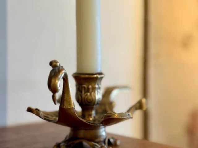 vintage-bronze-peacock-candle-holder
