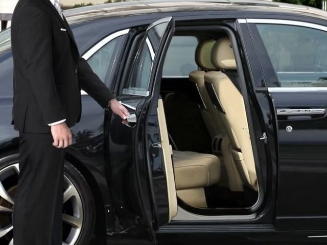 book-perona-farms-shuttle-service-for-events-and-travel