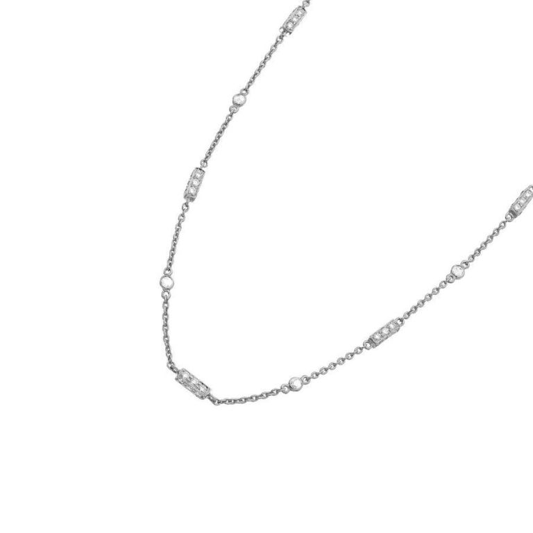 shop-18-karat-white-gold-chain-for-spring-season-big-0
