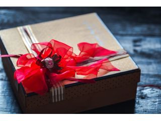 luxury-gourmet-gifts-available-near-you-small-0