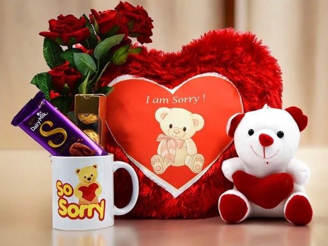 surprise-anniversary-gifts-for-couples-online