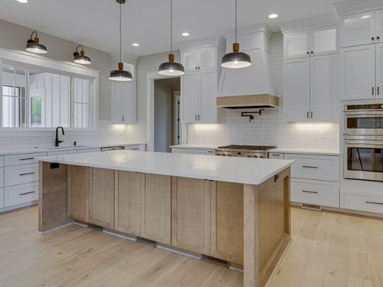 expert-kitchen-remodeling-greenville-sc-mountain-creek-cabinets