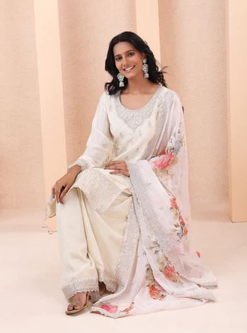 stunning-sharara-suit-for-wedding-traditional-look-big-0