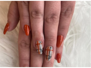 gel-nails-extensions-nails-salon-essex-junction-small-0