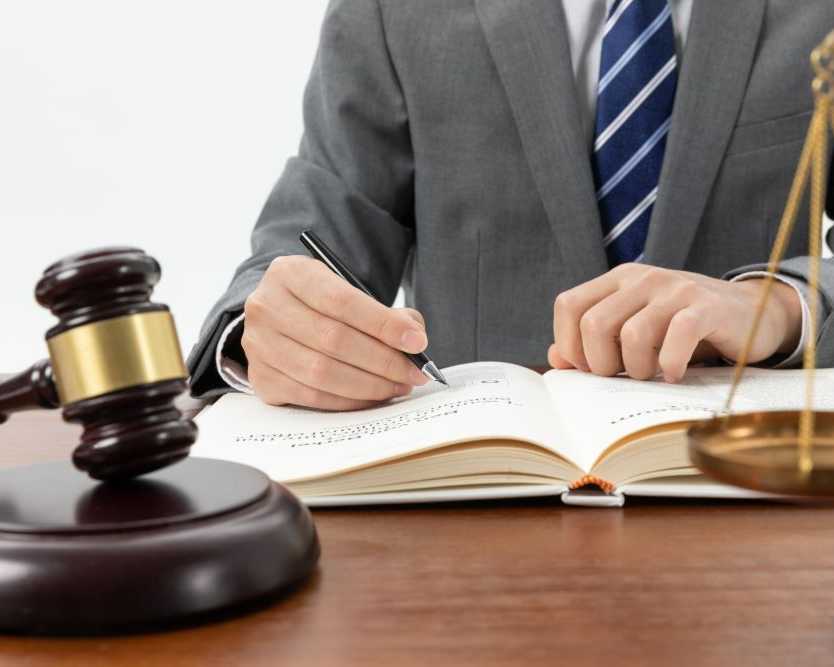 what-does-a-civil-law-attorney-do
