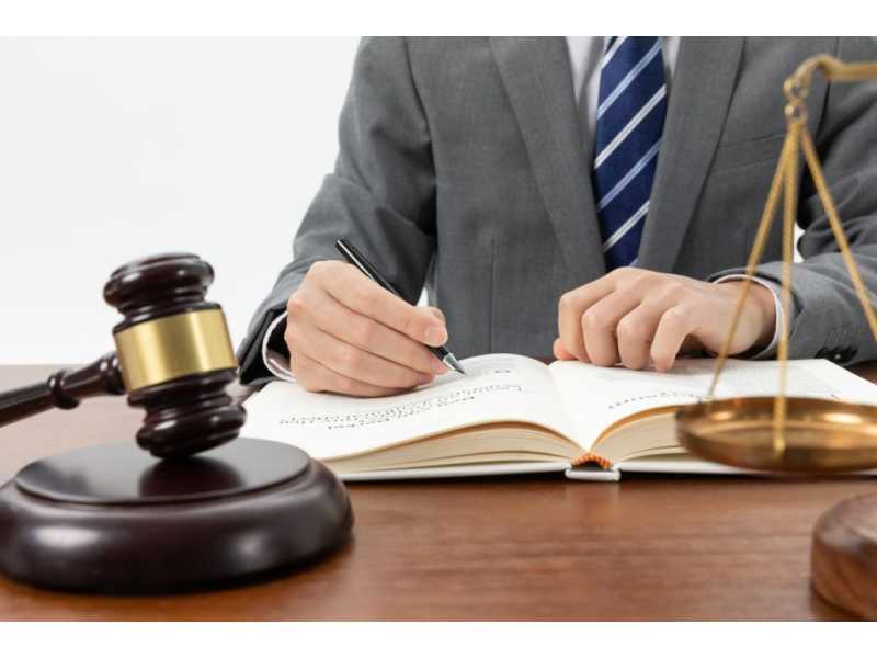 what-does-a-civil-law-attorney-do-small-0