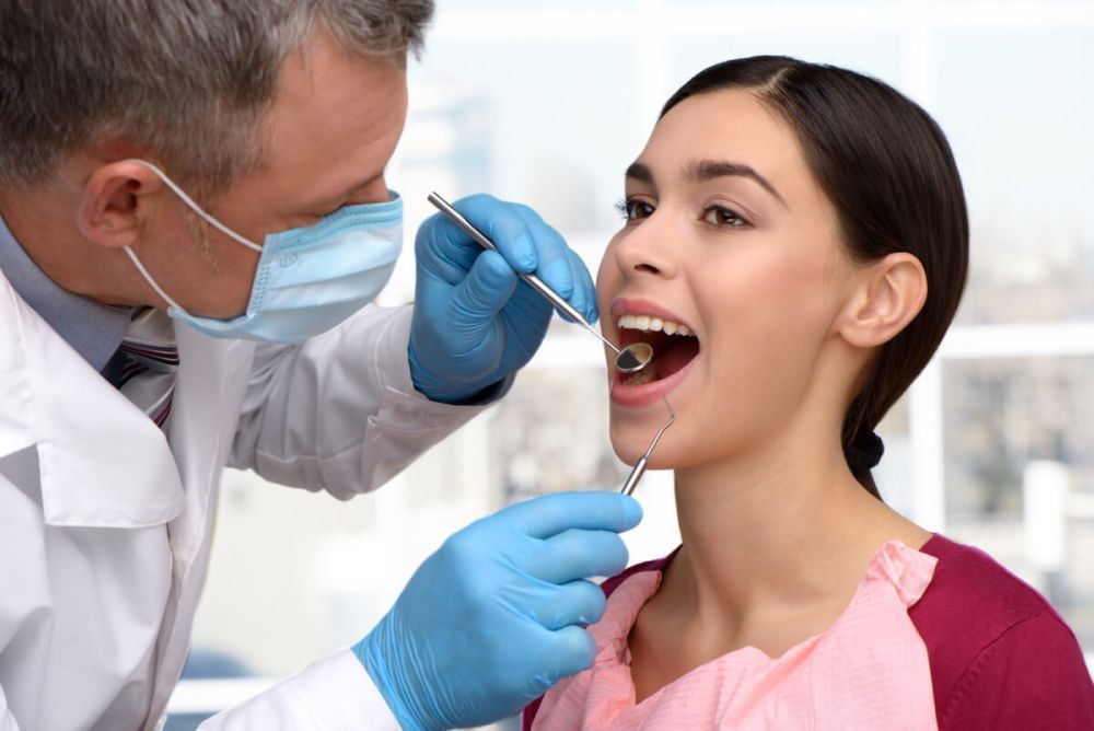 enhance-your-smile-with-custom-porcelain-veneers-big-0