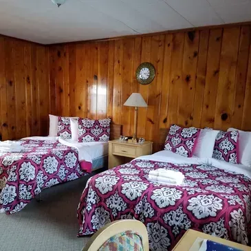picket-fence-motel-big-0